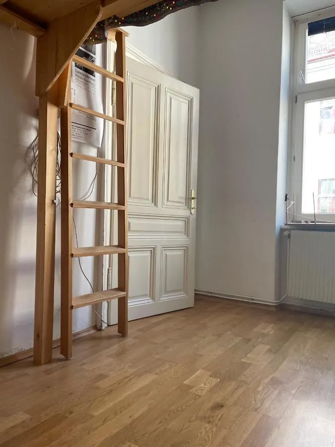 Fro-Media - Room - Backside - Community Space - Vienna Austria